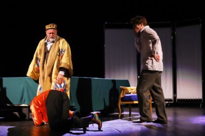 8 SHOWMAN-