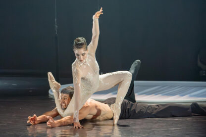 0fee0459 ffdf 437a a2e9 0f31a515d8e4 SHOWMAN-