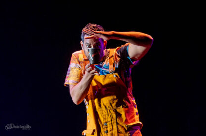 10 SHOWMAN-