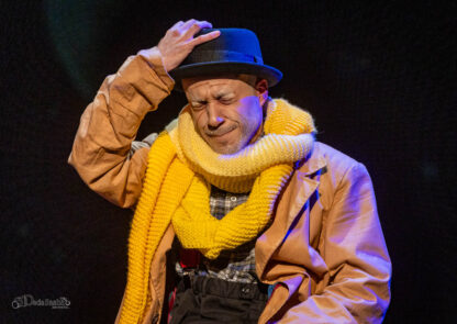 5 SHOWMAN-