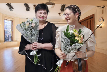 Miriam RapaportSvetlana Elkun SHOWMAN-