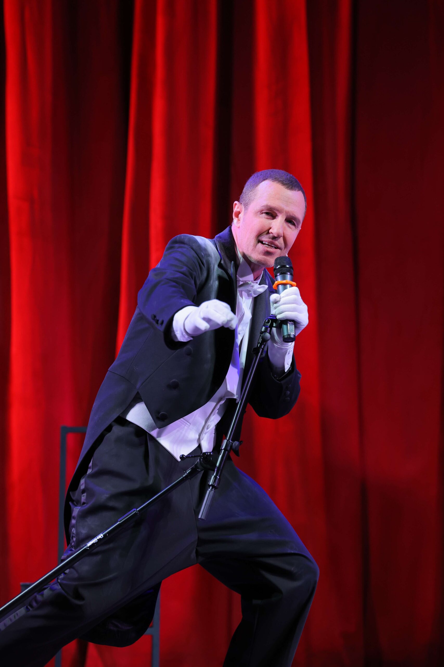 Спектакль-кабаре «ТОРГОВЦЫ РЕЗИНОЙ» — изображение 2