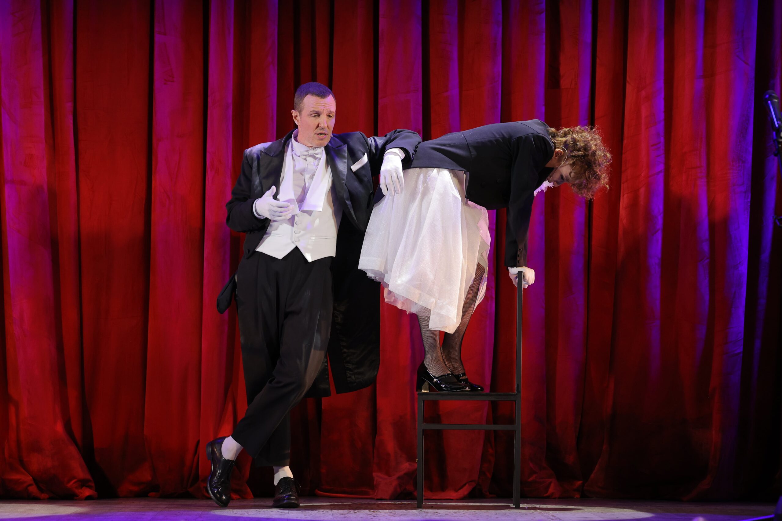 Спектакль-кабаре «ТОРГОВЦЫ РЕЗИНОЙ» — изображение 9