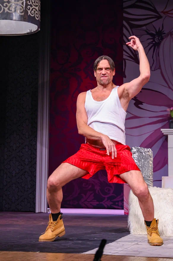 «МУЖЧИНА С ДОСТАВКОЙ НА ДОМ» 1 «МУЖЧИНА С ДОСТАВКОЙ НА ДОМ» — изображение 2